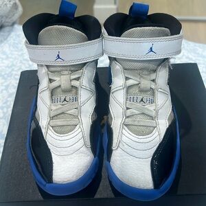 Jordan Jumpman Two Trey